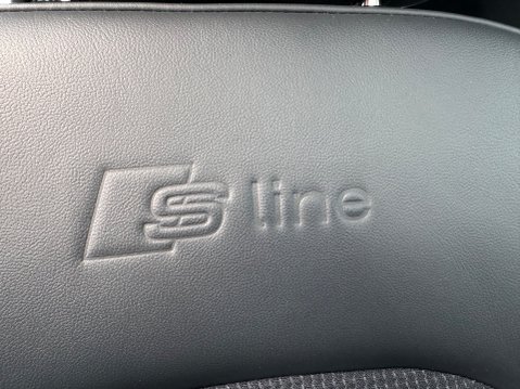 Audi Q3 TFSI S LINE EDITION 46