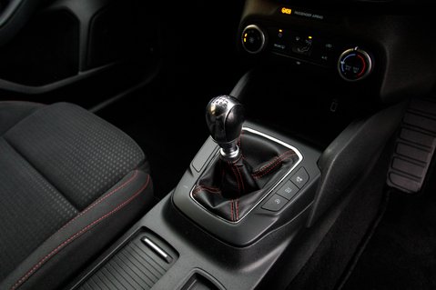 Ford Focus ST-LINE 26