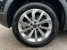 Volkswagen T-Roc 1.5 T-Roc Match TSI S-A 5dr 15