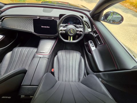 Mercedes-Benz E Class 2.0 E 300 AMG LINE Advanced E Auto 5dr 29
