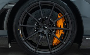 McLaren 765LT Spider 34