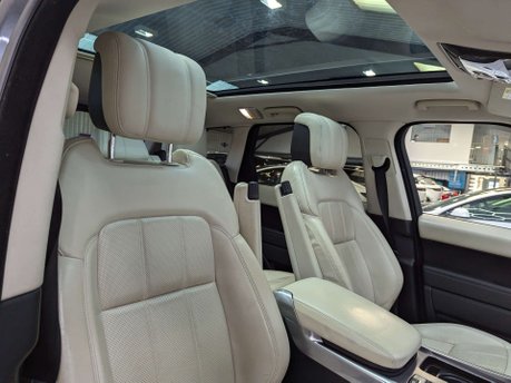 Land Rover Range Rover Sport 3.0 Range Rover Sport HSE Dynamic SDV6 Auto 4WD 5dr 50