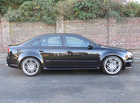 Audi RS4 Saloon 3