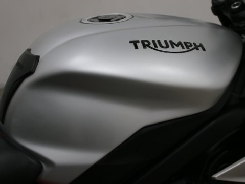 Triumph Street Triple 765 STREET TRIPLE 765 R 28
