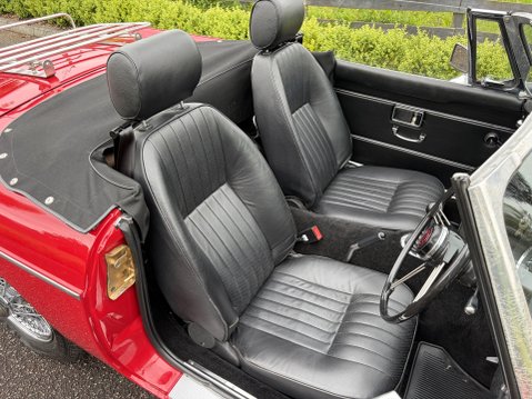 MG B ROADSTER 15