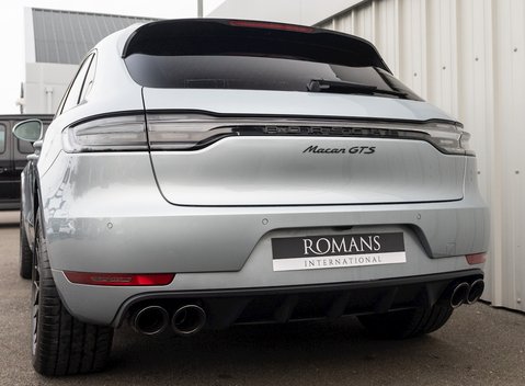 Porsche Macan GTS 27