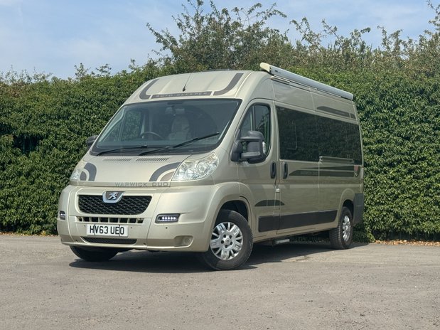 Auto-Sleepers Warwick Duo 2 Berth|2 Belt|Rear Lounge|Shower|Toilet|Vanlux 33