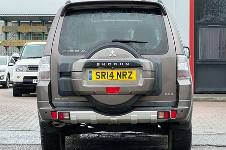 Mitsubishi Shogun 3.2 DI-DC SG3 SUV 5dr Diesel Auto 4WD Euro 5 LWB (197 ps) 9