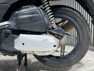 Honda PCX 2011 38K RUNNING PROJECT SCOOTER SPARES OR REPAIR 125CC 17