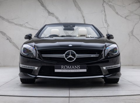Mercedes-Benz SL Class SL63 AMG 10