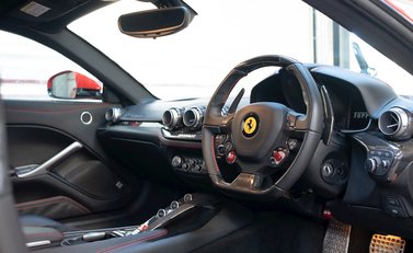 Ferrari F12 Berlinetta 11