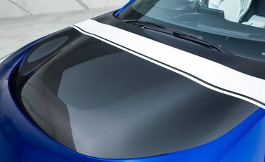 Aston Martin V12 Vantage Roadster 33