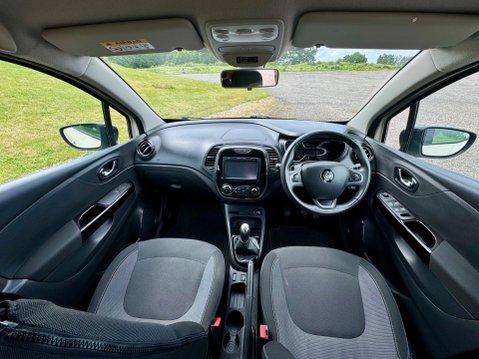 Renault Captur DYNAMIQUE NAV TCE 17
