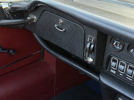 Jaguar E-Type Series 3 OTS Roadster 55