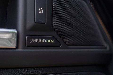 Land Rover Defender D350 X-Dynamic HSE Hardtop 16