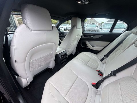 Jaguar XE 2.0 D180 R-Dynamic SE Saloon 4dr Diesel Auto Euro 6 (s/s) (180 ps) 32