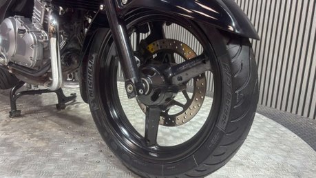 Suzuki Inazuma GW 2013 ONLY 12K NEW MOT WARRANTY 250CC COMMUTER BIKE 30