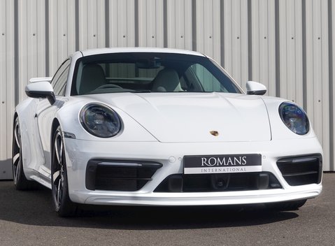 Porsche 911 (992) Carrera 4S 1