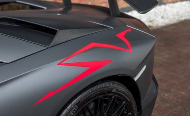 Lamborghini Aventador SV LP750-4 Roadster 33