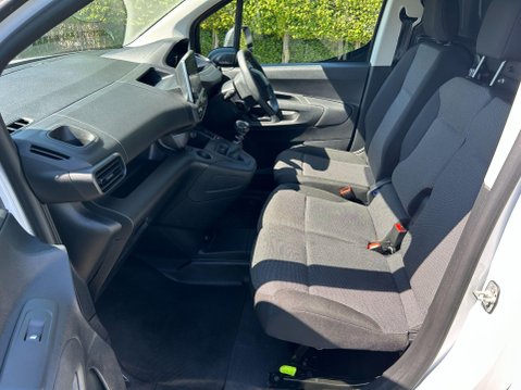 Peugeot Partner 1.5 BlueHDi 1000 Professional Premium + Standard Panel Van SWB Euro 6 (s/s) 12