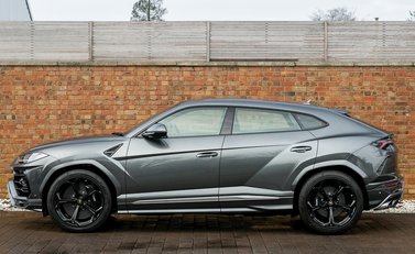 Lamborghini Urus 2