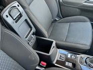 Mitsubishi Outlander PHEV DESIGN 29