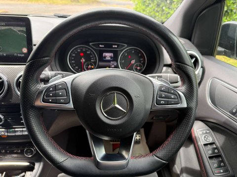 Mercedes-Benz B Class 1.5 B 180 AMG Line Premium D Auto 5dr 9