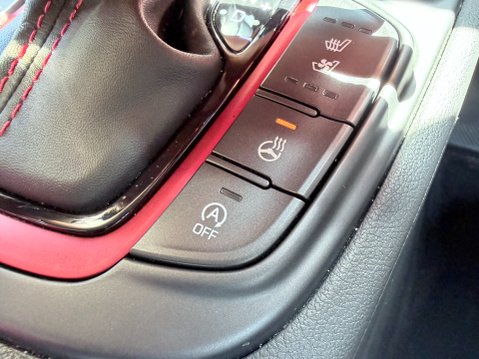 Hyundai KONA 1.6T PREMIUM GT 15