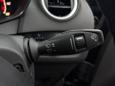 Ford Fiesta 1.6T EcoBoost ST-2 Euro 5 3dr 76