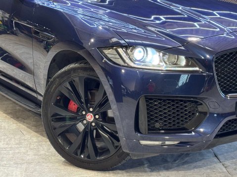 Jaguar F-Pace 3.0 F-PACE V6 S AWD D Auto 4WD 5dr 10