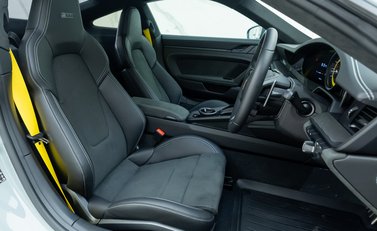 Porsche 911 Dakar 12