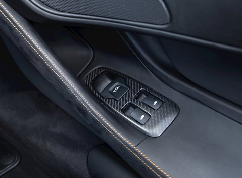 McLaren 570S Spider 21