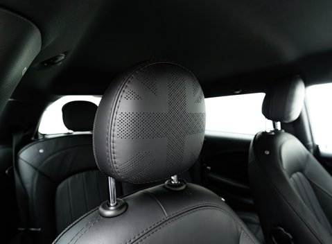 Mini Hatch JOHN COOPER WORKS 19