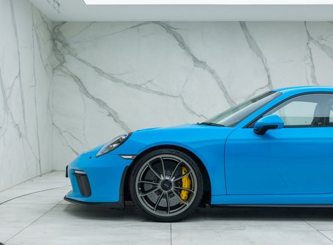 Porsche 911 GT3 (991.2) 33