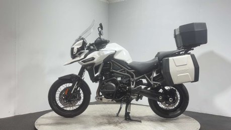 Triumph Explorer 1215 2017 XCA Adventure bike 31k full luggage fsh 4