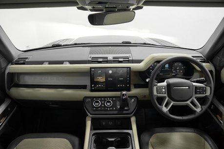 Land Rover Defender 3.0 D250 MHEV X-Dynamic HSE SUV 3dr Diesel Auto 4WD Euro 6 (s/s) (250 ps) 15