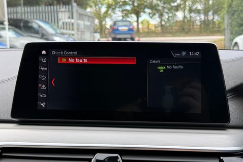 BMW 5 Series 520D M SPORT - RARE SOPHISTO GREY WITH IVORY LEATHER INTERIOR  49