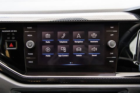 Volkswagen Polo LIFE TSI 15