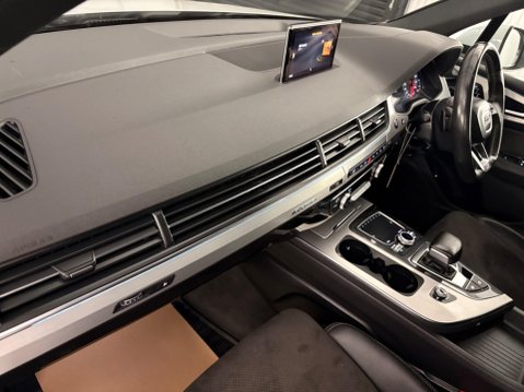 Audi Q7 3.0 TDI V6 S line Tiptronic quattro Euro 6 (s/s) 5dr 31