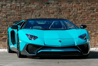 Lamborghini Aventador SV LP750-4 Roadster