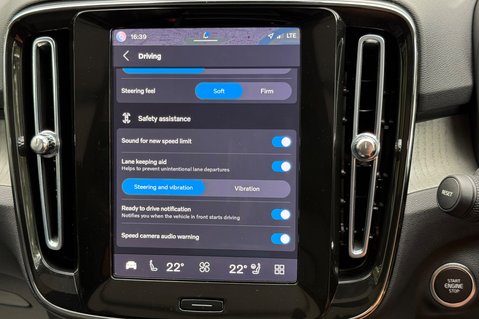 Volvo XC40 B3 ULTRA 52