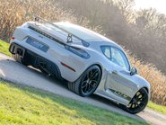 Porsche 718 Cayman GT4 PDK 20