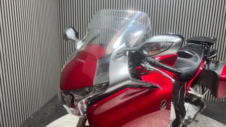 Honda VFR1200F VFR 1200 2014 ONLY 26K LUGGAGE NEW MOT WARRANTY TOURER 20