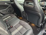 Mercedes-Benz CLA Class 2.1 CLA 220 WhiteArt D Auto 5dr 34