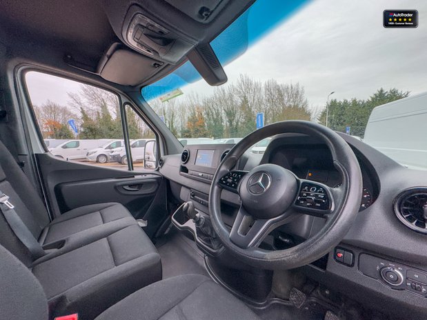 Mercedes-Benz Sprinter MWB L2H1 [SOLD CR] Low Roof 314 Sensors EURO 6 NO VAT SELECT 15
