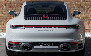 Porsche 911 (992) Carrera 4S 5