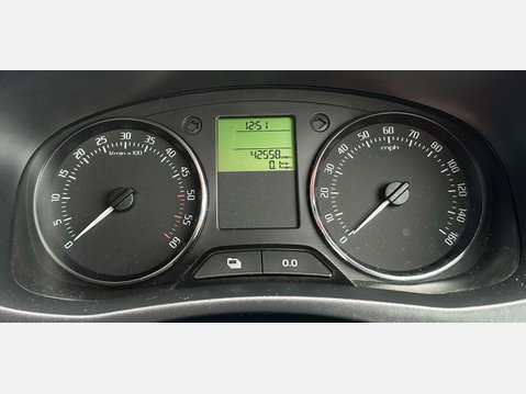 Skoda Fabia 1.2 TDI GreenLine II Hatchback 5dr Diesel Manual Euro 5 (s/s) (75 ps) 6