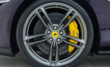 Ferrari Roma SPIDER 31