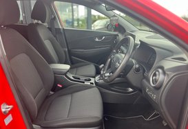 Hyundai KONA T-GDI PREMIUM MHEV 18