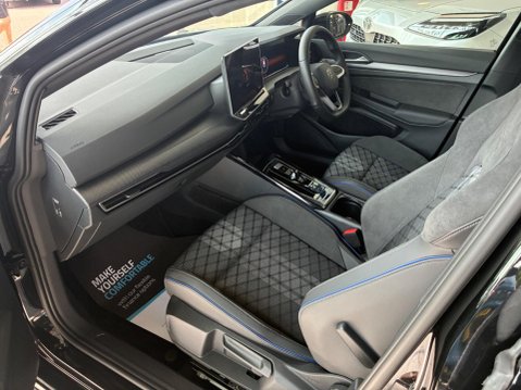 Volkswagen Golf 1.5 eTSI MHEV R-Line DSG Euro 6 (s/s) 5dr 15